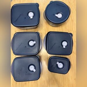 Tupperware Dark Blue Vented Food Storage Container Set